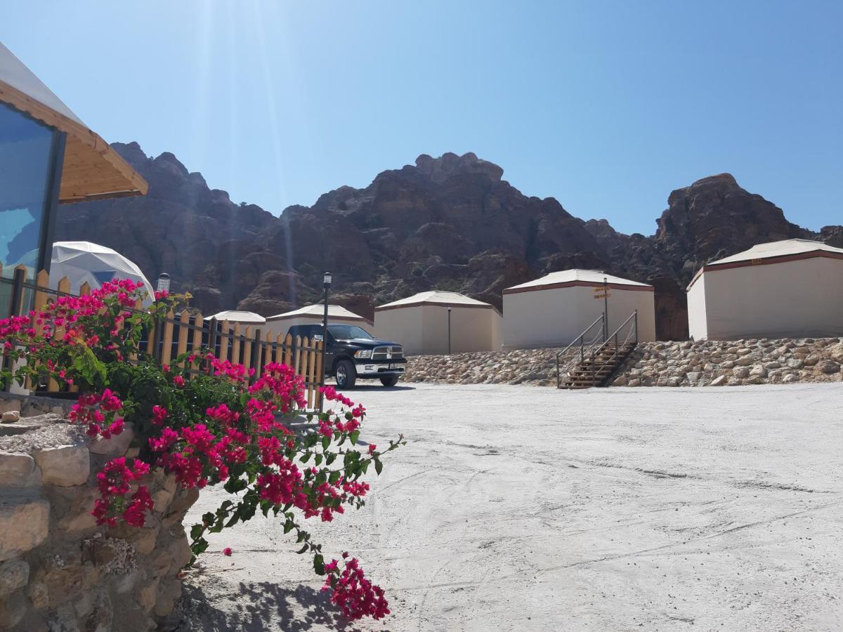 فندق The Rock Camp Petra وادي موسى المظهر الخارجي الصورة